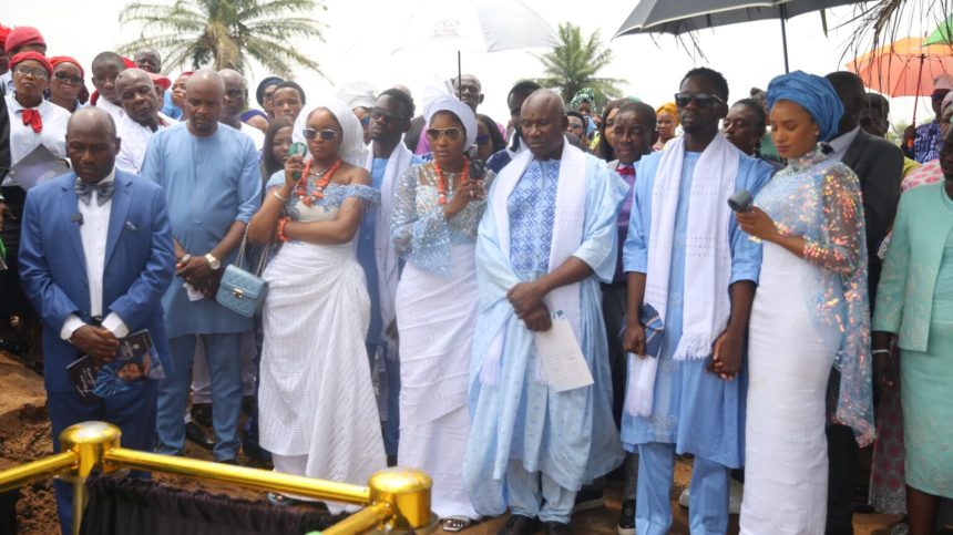 Mr Eazi Mum burial 3 1536x862